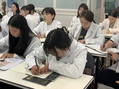 好微整培訓(xùn) 教學(xué)設(shè)備研發(fā)推動(dòng)行業(yè)專業(yè)化發(fā)展